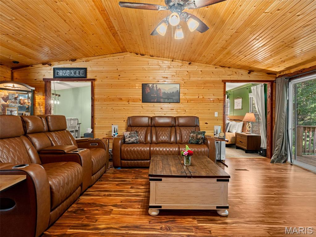 Lake Timberline 14 - Residential