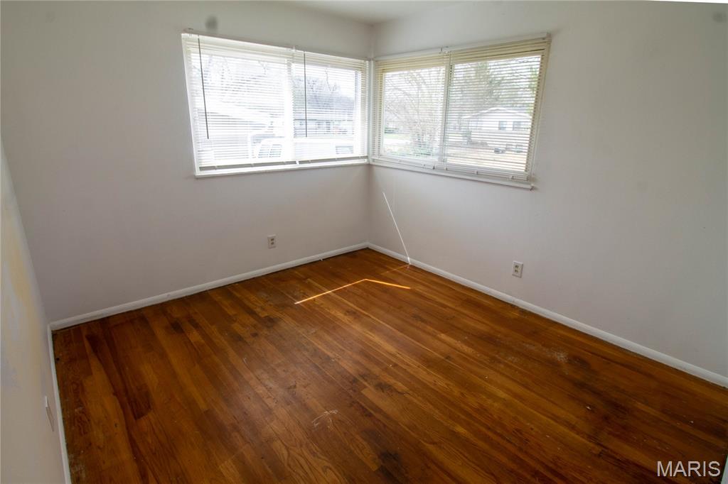 Hathaway Manor 14 - Residential Lease