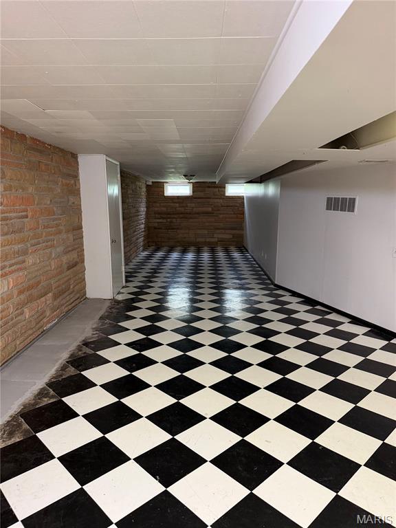 Hill-N-Dale - Residential Lease