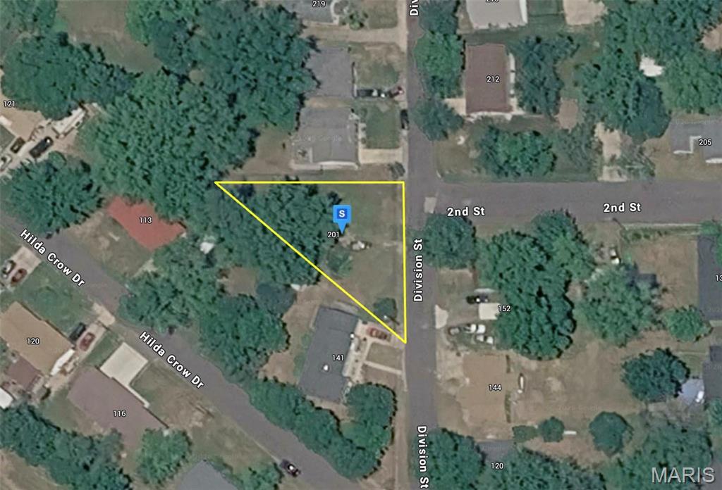 Located in the heart of Sullivan, this 8,712 sq. ft. residential lot offers a great opportunity to build in an established neighborhood. Situated near the recreation and green space of City Park, you'll enjoy convenient access to outdoor activities while remaining close to local shopping, dining, schools, and everyday amenities. Public utilities are available, making development more convenient. Whether you're looking to build a primary residence, rental property, or hold as an investment, this property offers excellent potential in a growing community with easy access to I-44 and the greater St. Louis region.