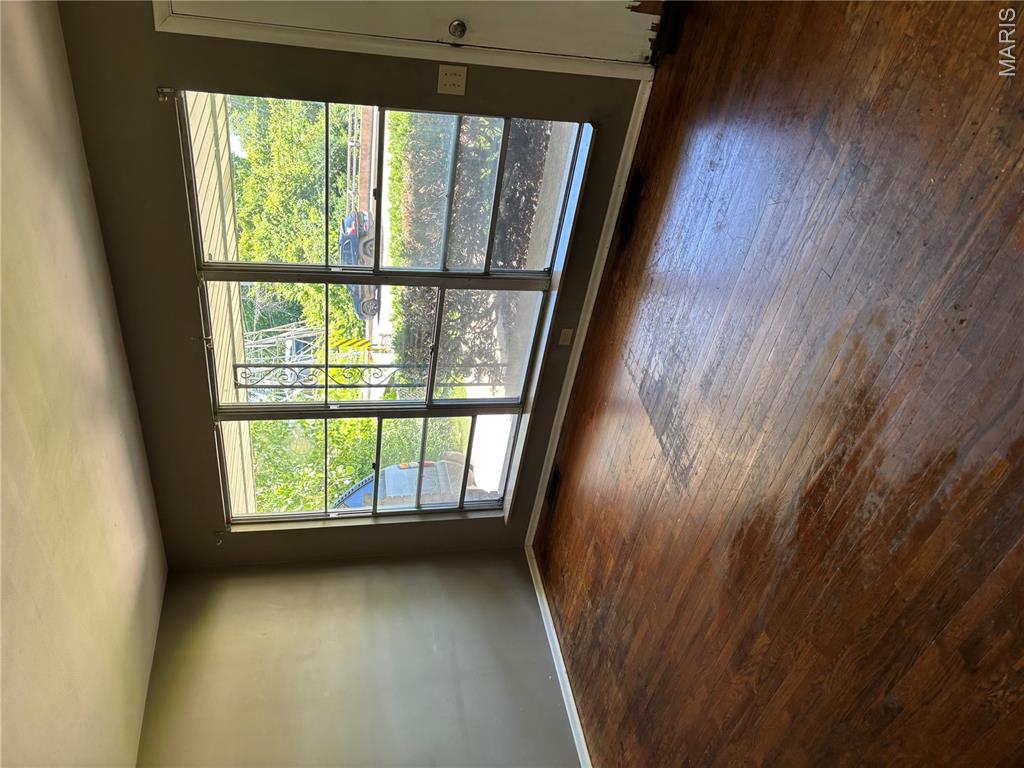 Loretto Manor 3 - Residential