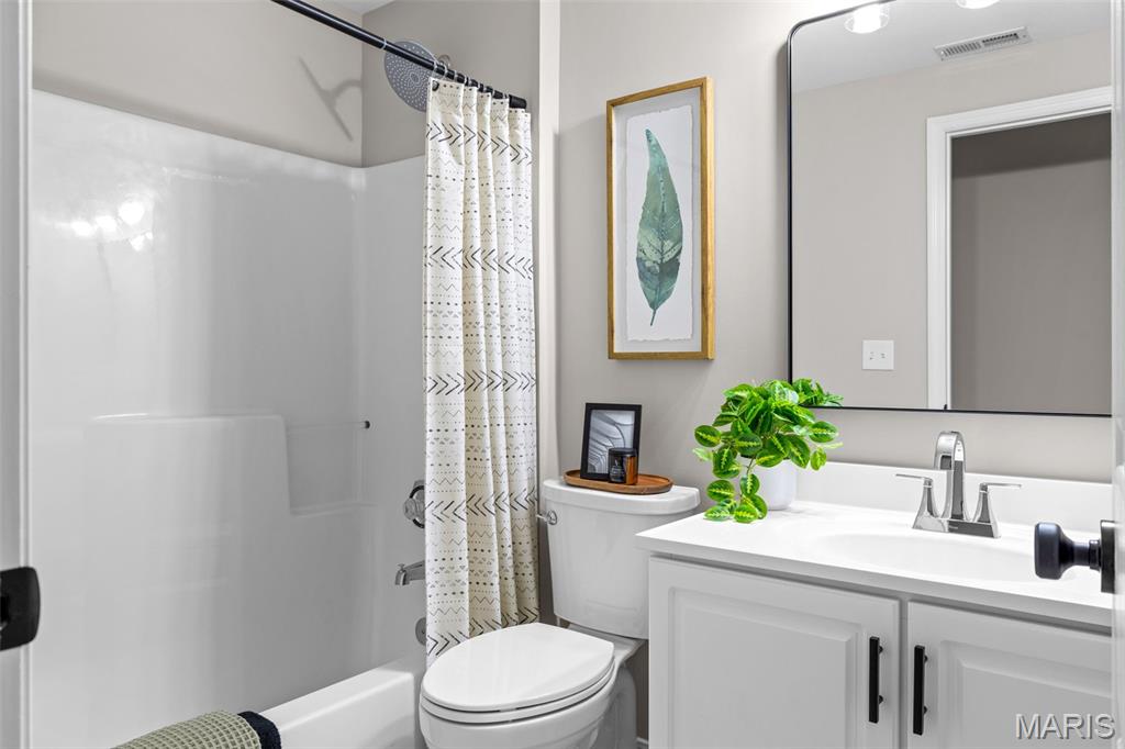 Villas at Chesterfield Bluffs - Residential