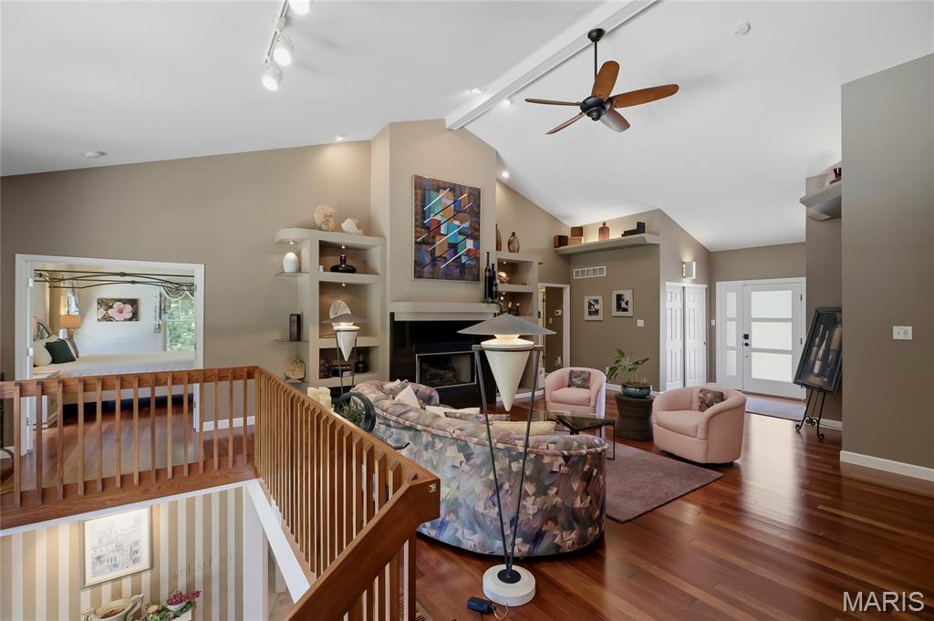 Williamsburg On The Green - Residential