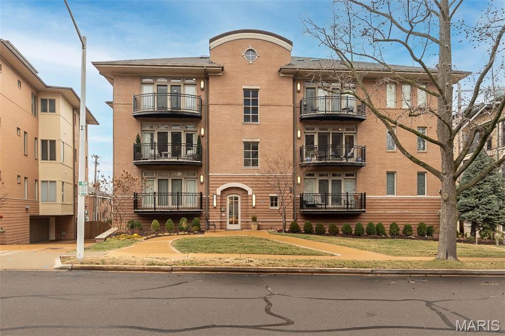 Brighton Way Condo - Residential