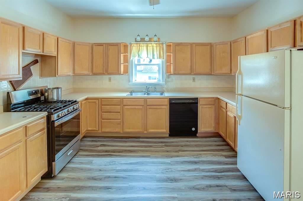 NOT IN A SUBDIVISION - Residential Lease