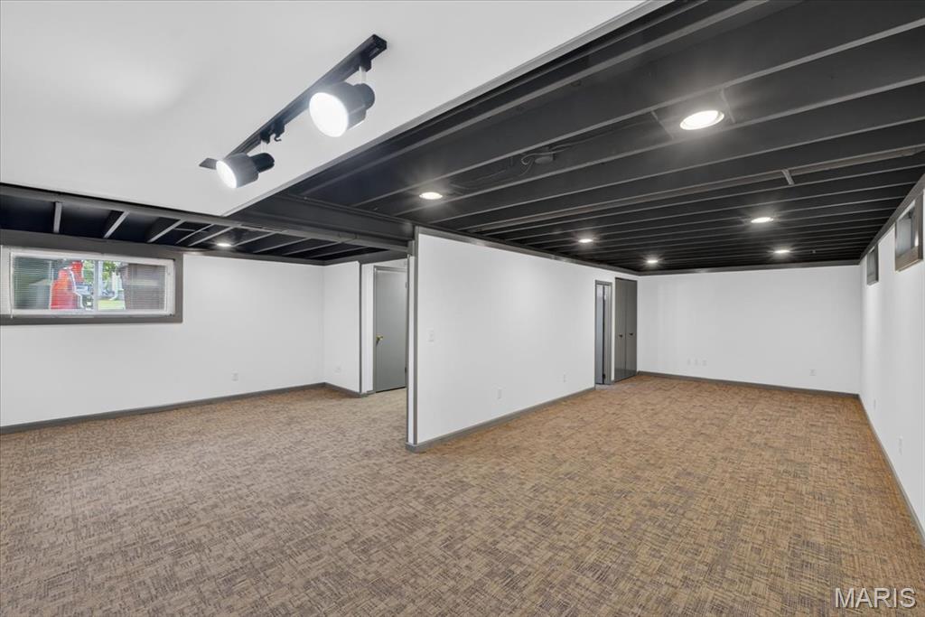 Brookmount Estate #11 - Residential