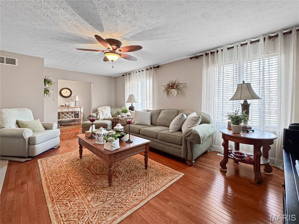 Not in A subdivision - Residential