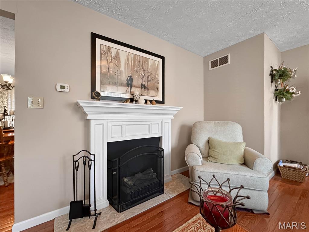 Not in A subdivision - Residential