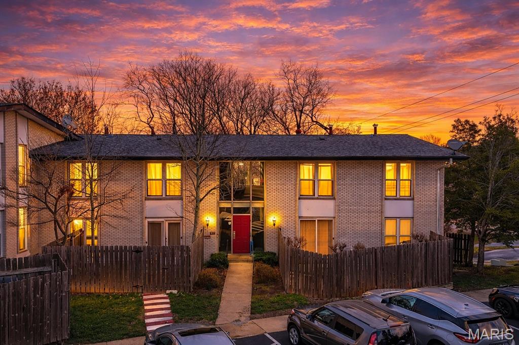 Cozy and convenient, this charming 1-bedroom, 1-bath condo offers comfortable, low-maintenance living in an exceptionally central location. Inside, you will find a welcoming layout with a comfortable living area, dedicated dining space, and a spacious bedroom with a walk-in closet, making the most of the home’s footprint while creating an inviting place to relax and unwind. This unit is a great fit for anyone looking for simplicity, comfort, and an easy lifestyle without sacrificing access to some of the area’s most desirable destinations. Residents also enjoy access to the association pool, providing a great spot to cool off and enjoy the warmer months. Perfectly positioned near Lindbergh and Olive, this condo places you close to major hubs in Creve Coeur and just a short drive from the new University City shopping and dining district as well as the Clayton business hub. Whether you are looking for a place to call home or an opportunity to enjoy convenient condo living in a prime location, this one is full of appeal.