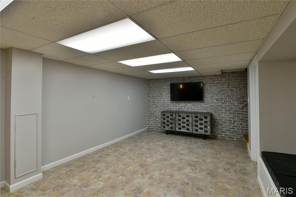 Orchard Lakes 1 - Residential Lease