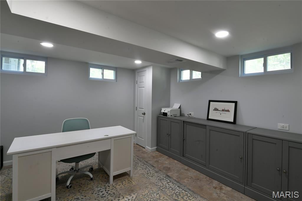Orchard Lakes 1 - Residential Lease
