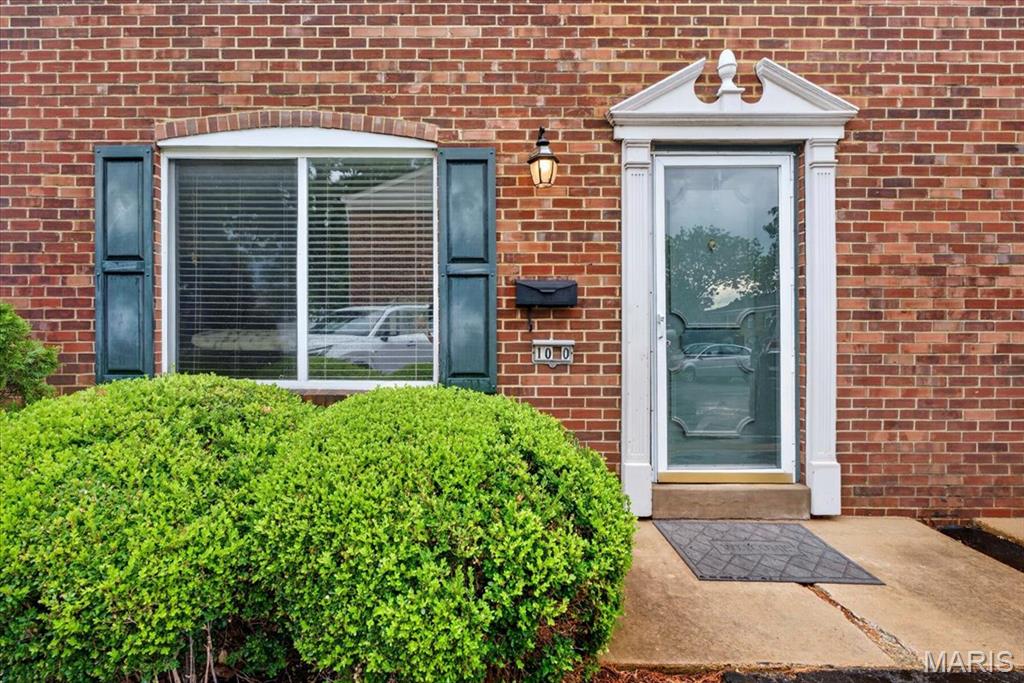Exceptional investment opportunity featuring a six-unit condo/townhome portfolio in highly sought-after Kirkwood. This fully leased, income-producing package offers immediate cash flow with all tenants on year-to-year leases. The current owner has maintained 100% occupancy throughout ownership, making this a truly turnkey investment. The portfolio consists of four 3-bedroom units, one 2-bedroom unit, and one 1-bedroom unit. Ideally situated in the heart of Kirkwood, these properties are close to popular attractions, including the Magic House Children's Museum, Powder Valley Conservation Nature Center, downtown Kirkwood's shops and restaurants, Kirkwood Park, and the Kirkwood Performing Arts Center. This rare offering is well-positioned to attract investors seeking stable rental income in a desirable location. Showings are available only for qualified buyers with approval from both the seller and the listing agent.
Contact us today for additional details and the opportunity to add this long-term investment to your portfolio. The package includes the following six condos: 1025 Lacouer, 1030 Lacouer, 1032 Lacouer, 213 Charmers Ct, 224 Charmers, and 443-C S. Clay.