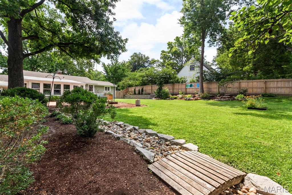 Roloff 3 Lt 25 & Lt Pt 24 & Sec - Residential