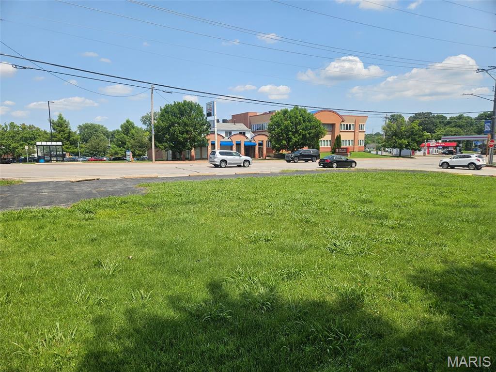 Village Of St Ann - Commercial Sale