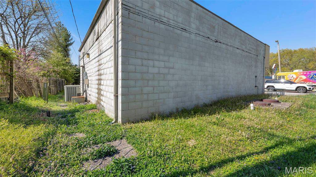 Beuschs Acres - Commercial Sale