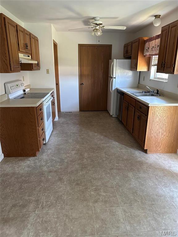 NOT IN A SUBDIVISION - Residential Lease