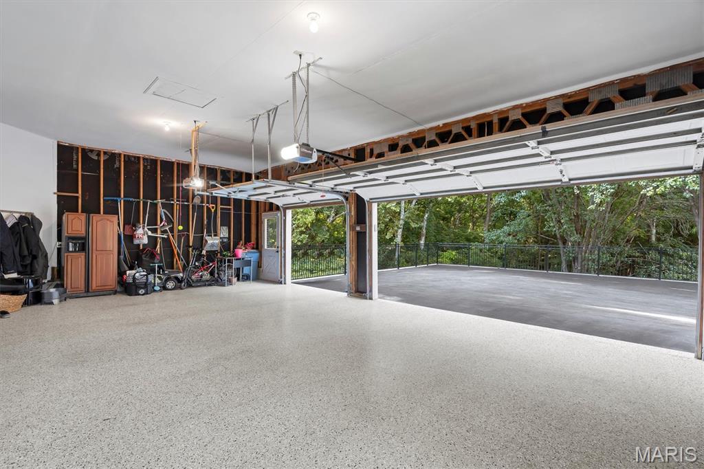 Kennerly Manor - Residential