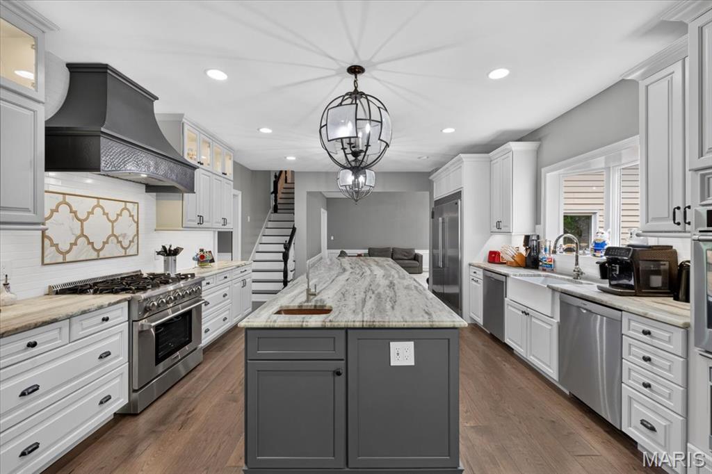 Kennerly Manor - Residential