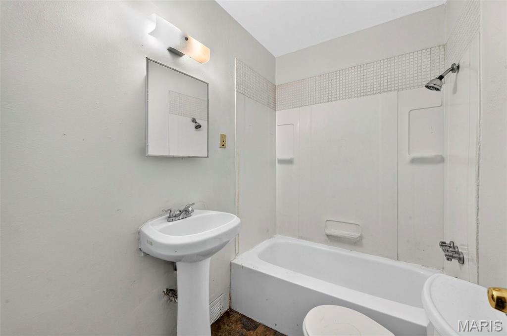Reas Brow - Residential