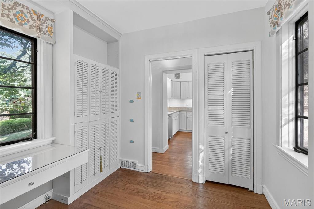 Country Club Place - Residential