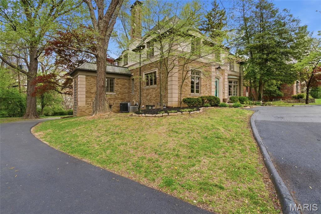 Country Club Place - Residential