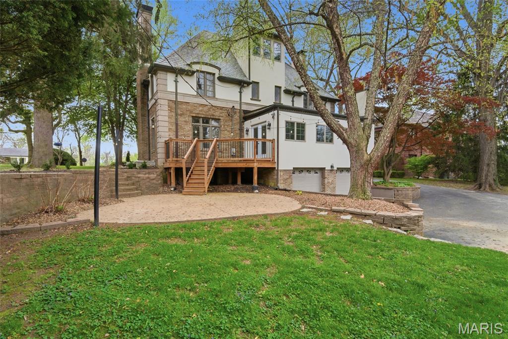 Country Club Place - Residential