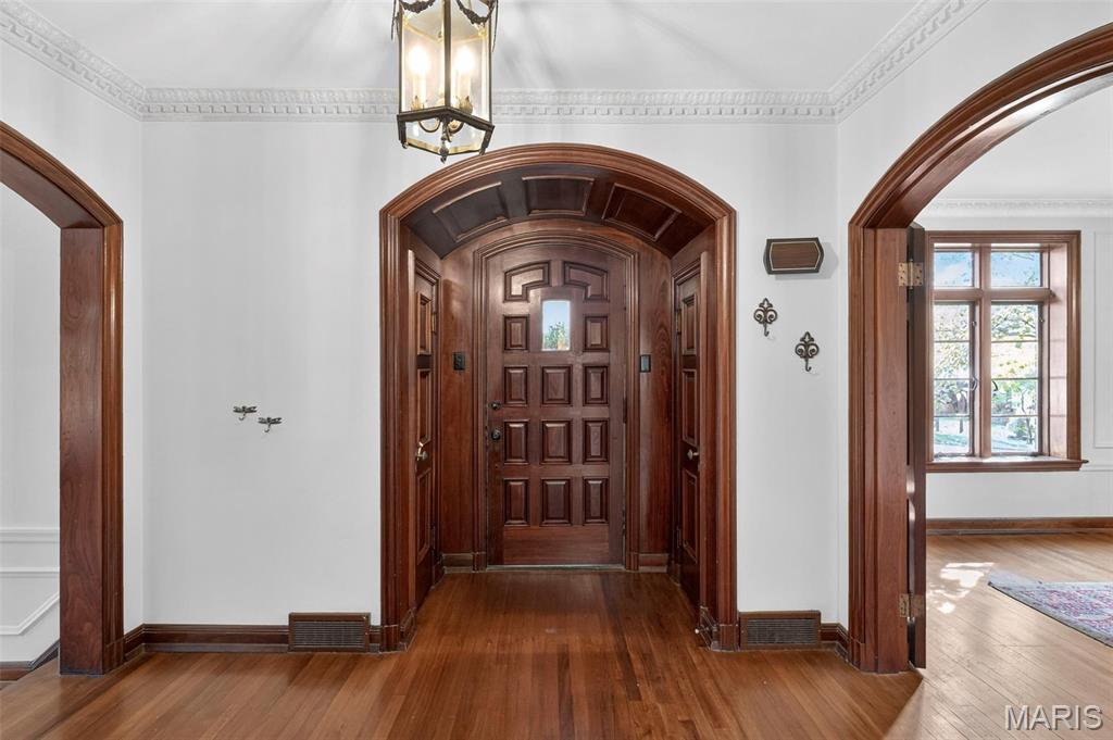 Country Club Place - Residential