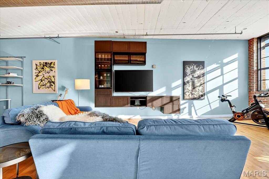 Lofts at 2020 Washington - Residential