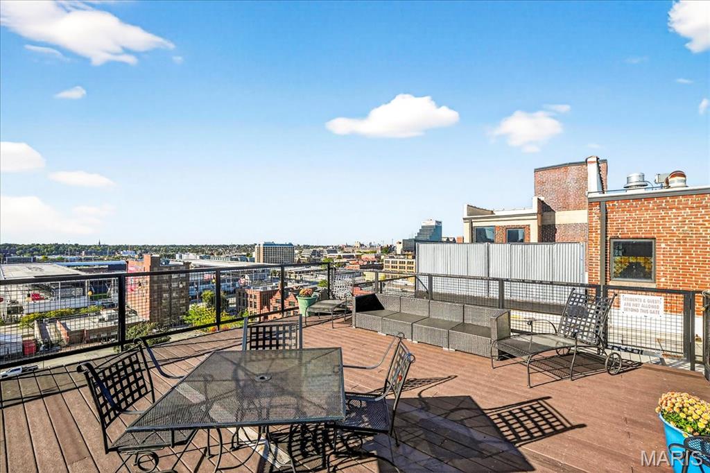 Lofts at 2020 Washington - Residential
