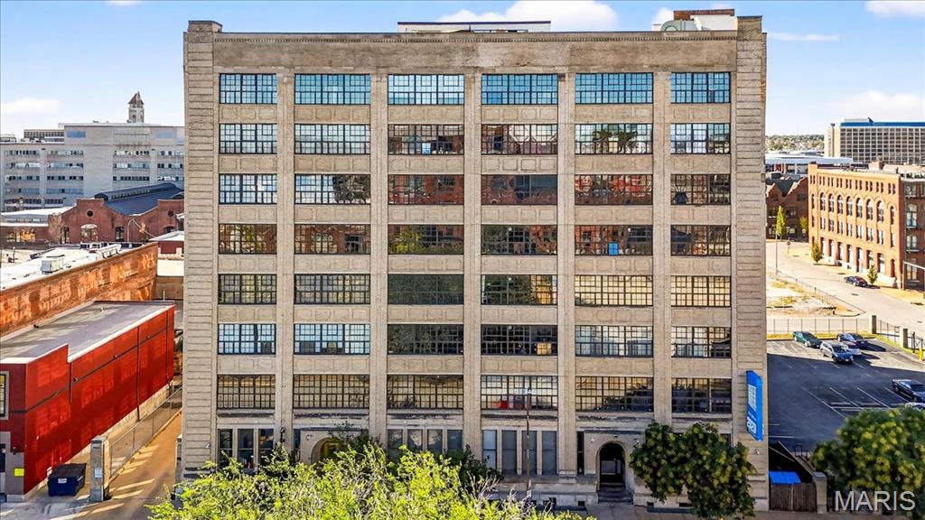 Lofts at 2020 Washington - Residential