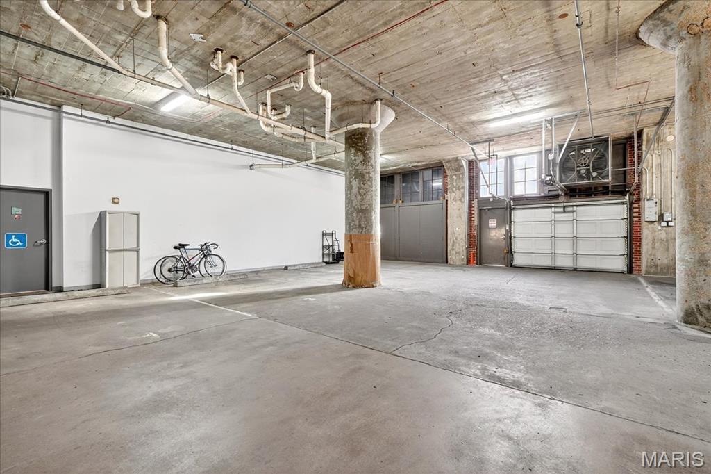 Lofts at 2020 Washington - Residential