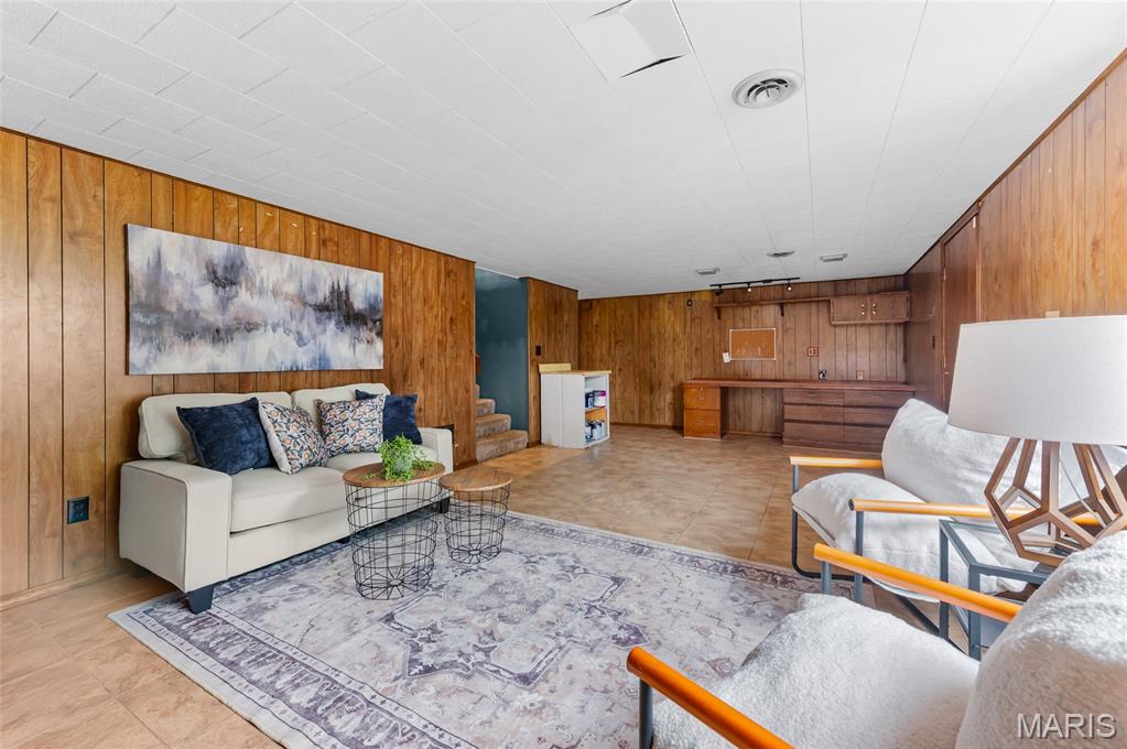 Woodland Hills - Residential