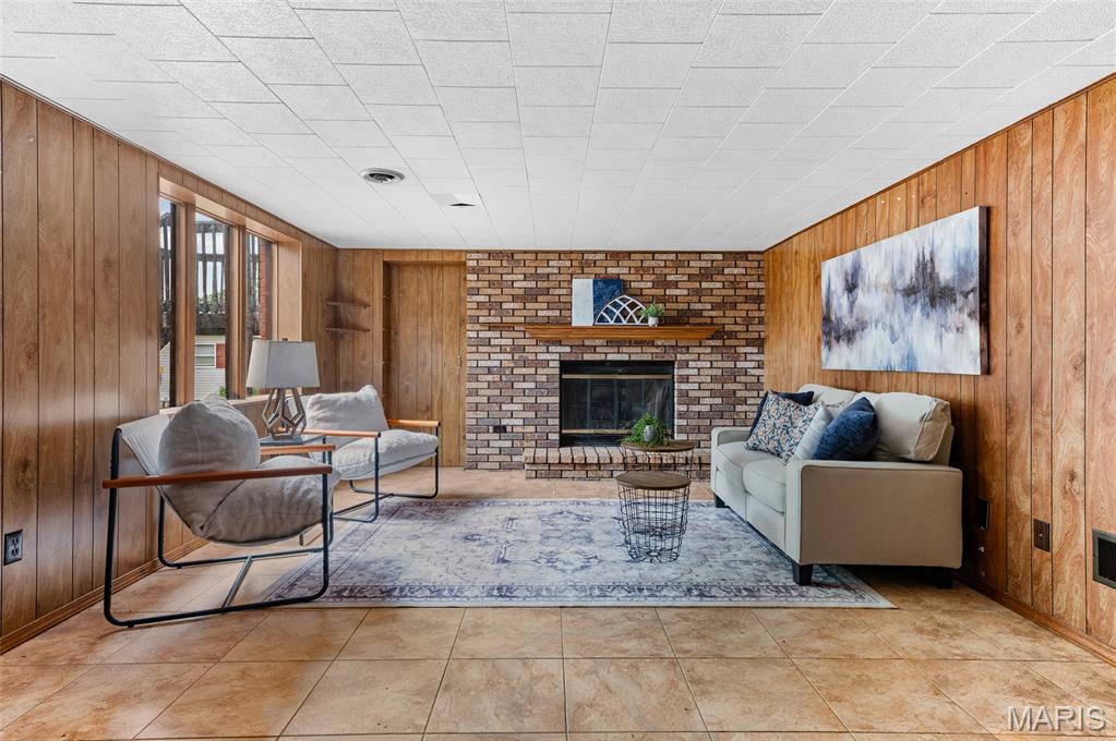 Woodland Hills - Residential