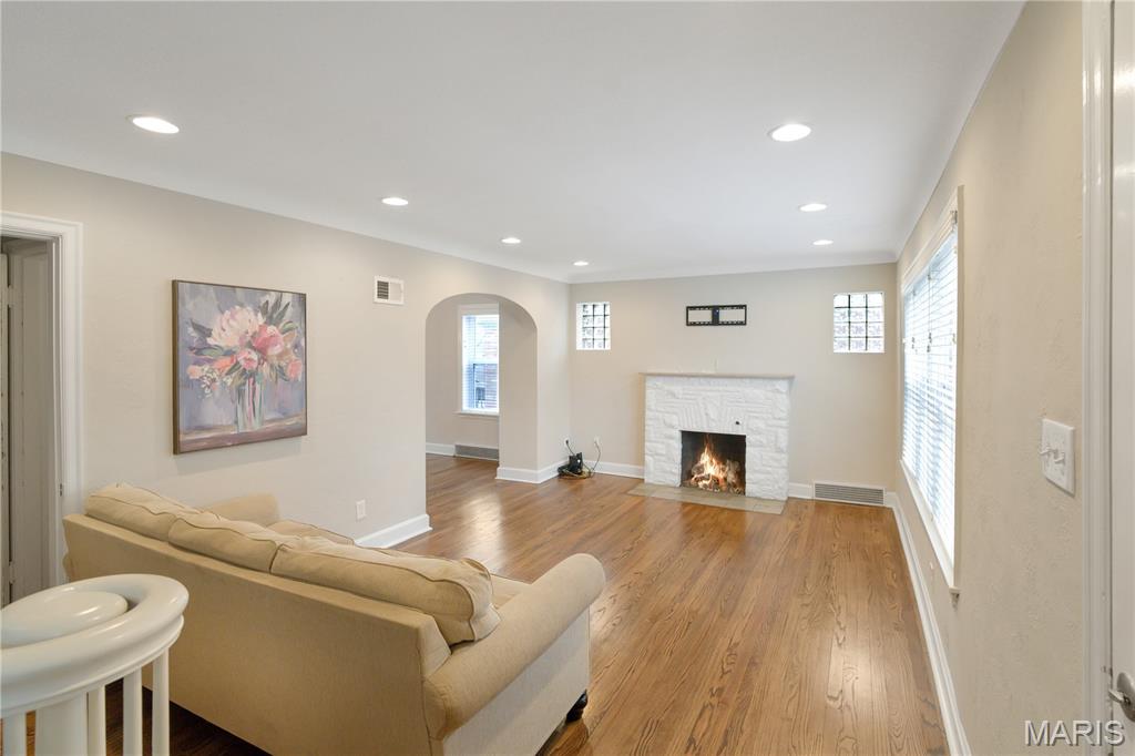 Convenient Homesites - Residential Lease