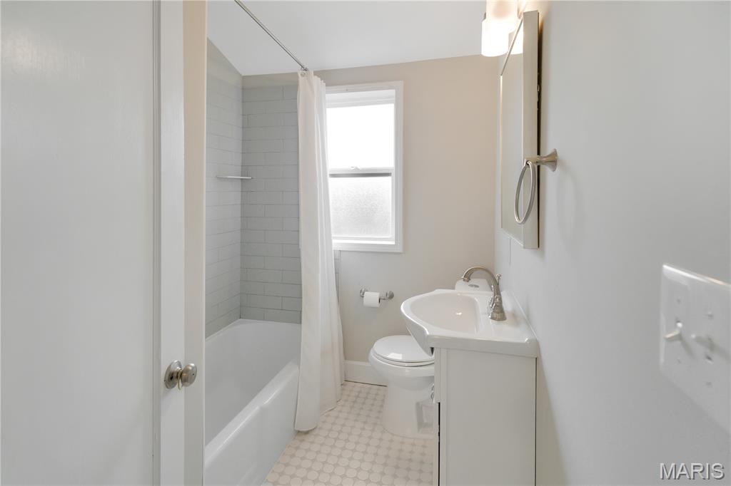 Convenient Homesites - Residential Lease