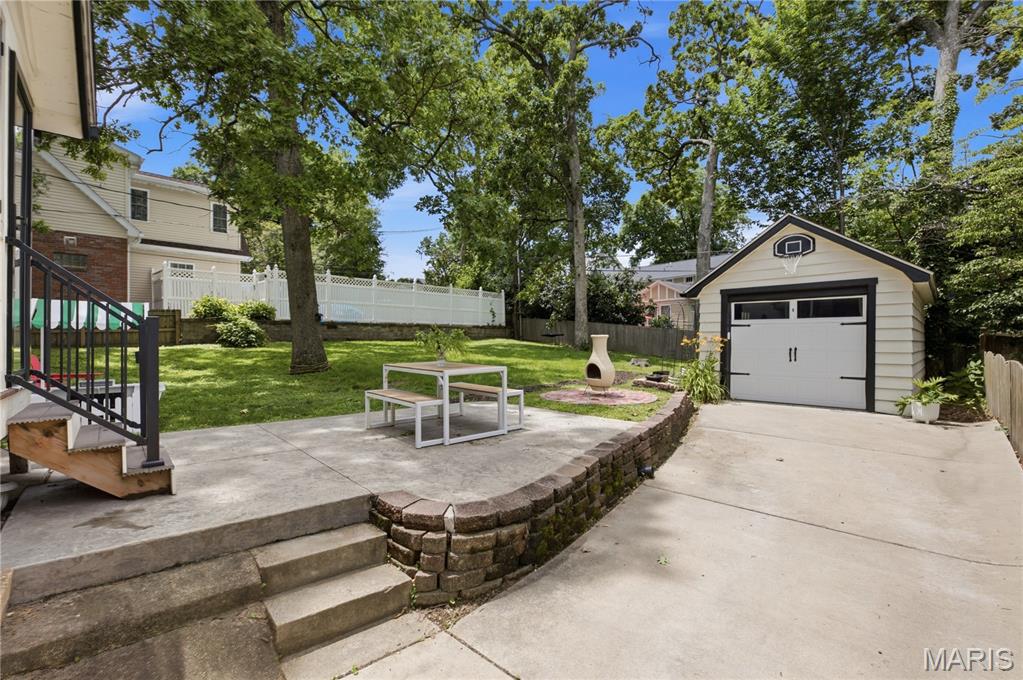 Hollywood Webster - Residential