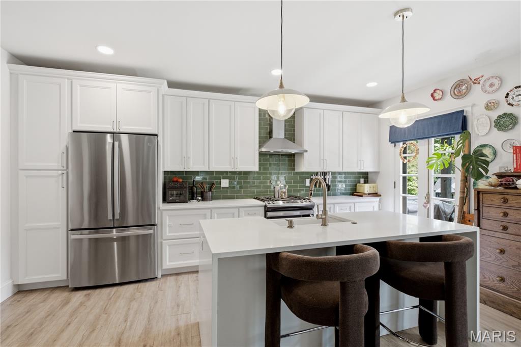 Hollywood Webster - Residential