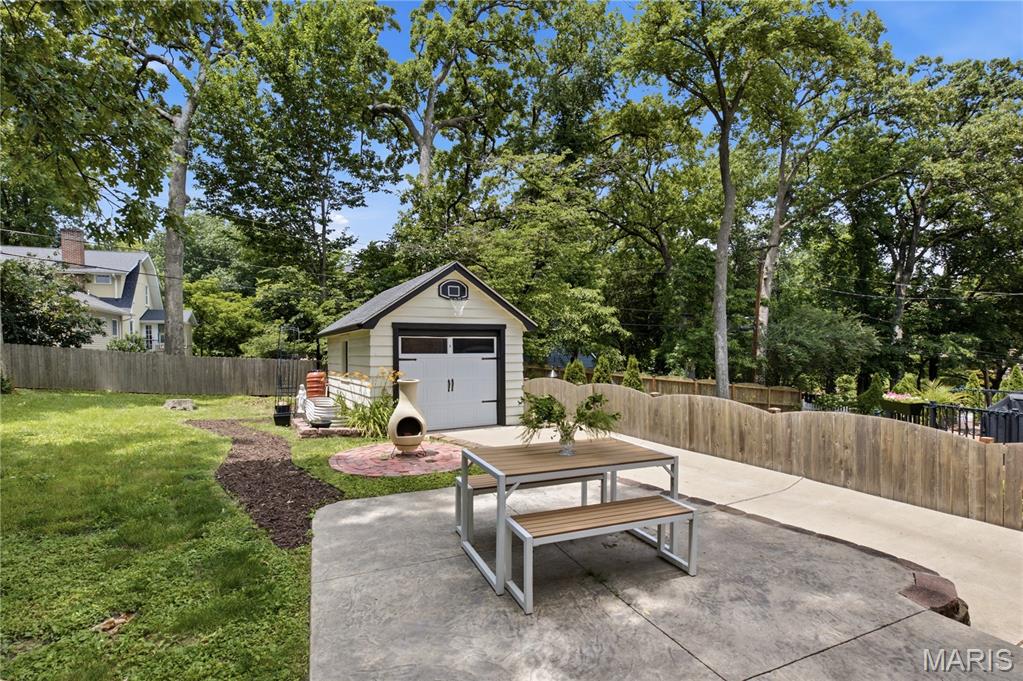 Hollywood Webster - Residential