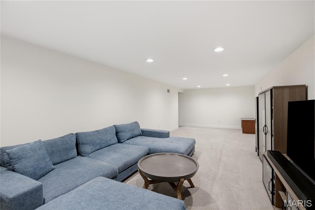 Hollywood Webster - Residential