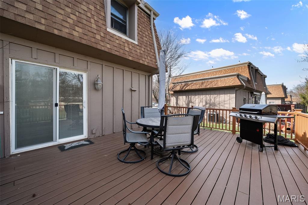 McKelvey Manor Condo - Residential