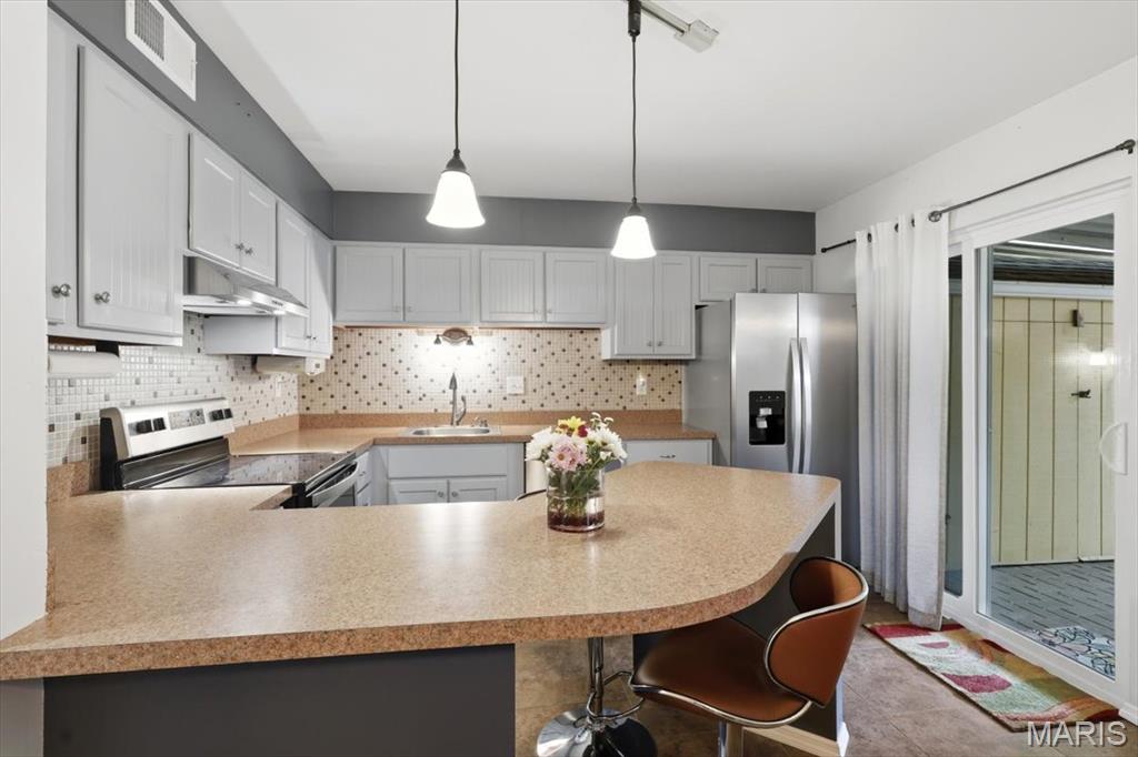 Sakura Gardens Condo - Residential