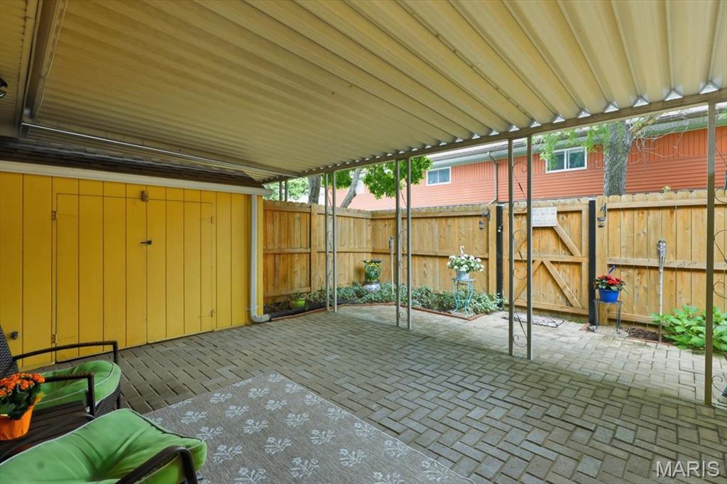 Sakura Gardens Condo - Residential