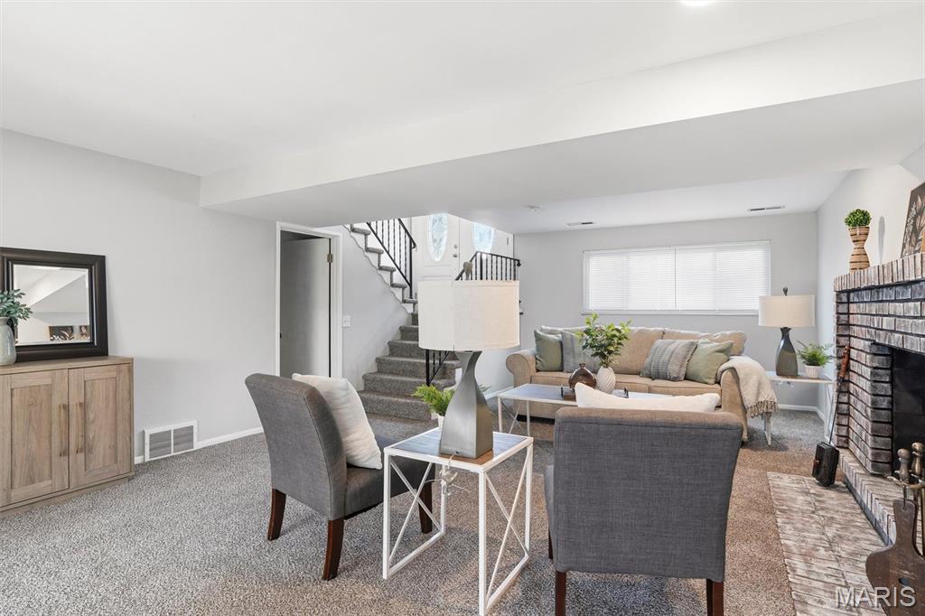 Foxboro Meadows - Residential
