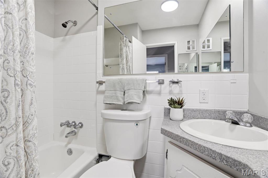 Foxboro Meadows - Residential