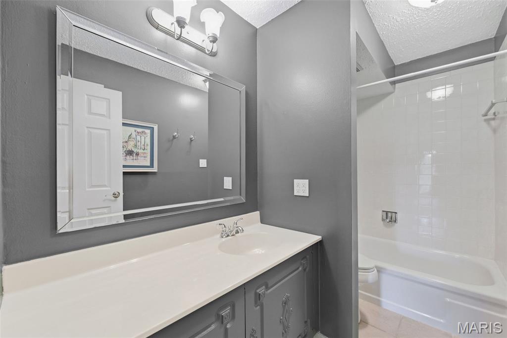 Manors At Village Green Condo - Residential