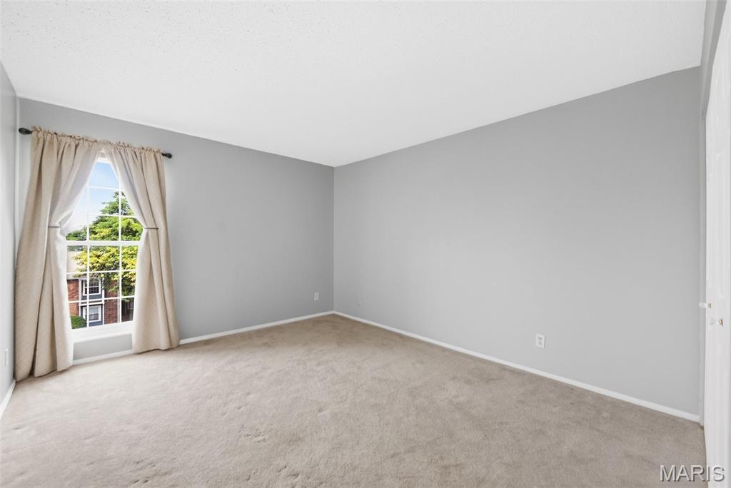 Manors At Village Green Condo - Residential