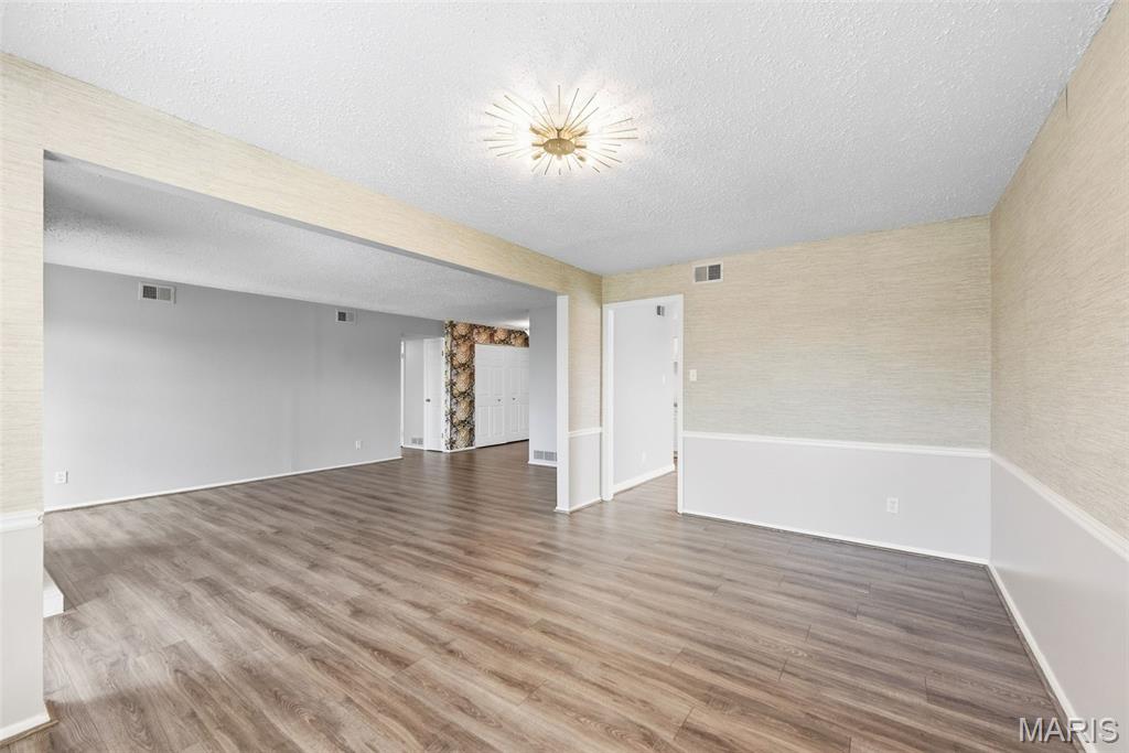 Manors At Village Green Condo - Residential