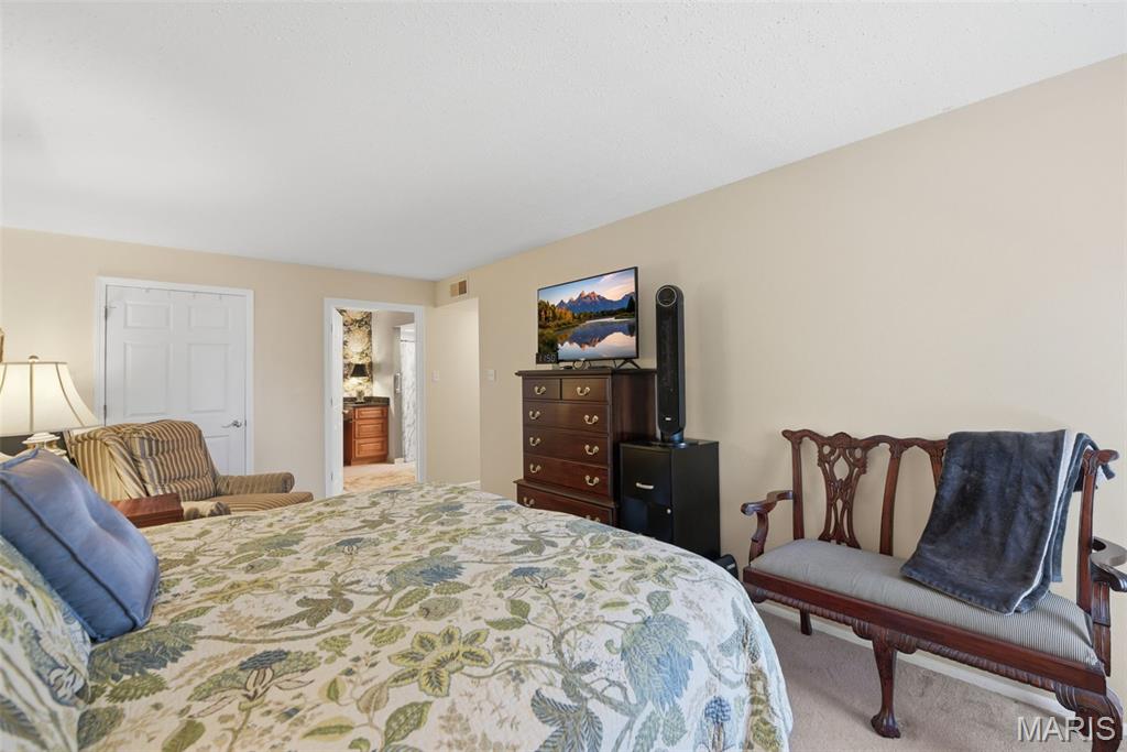 Manors At Village Green Condo - Residential