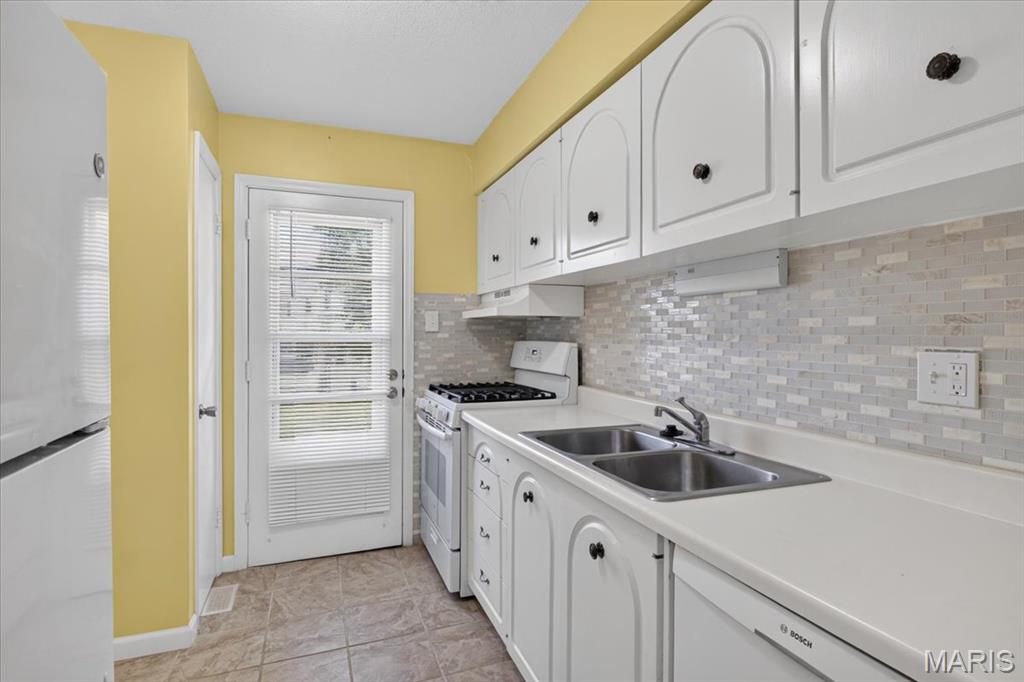 Leisure Village Condo - Residential