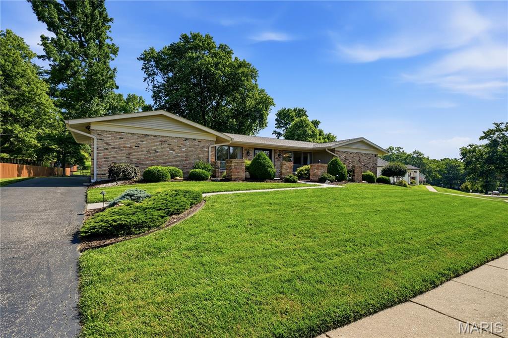 Ladue Park 2 - Residential